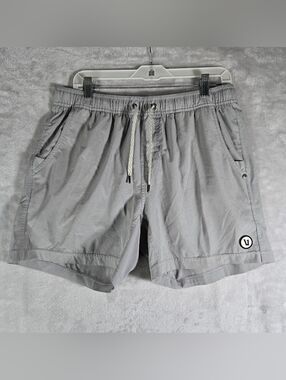 Vuori Kore Lined Shorts Mens Size Large L Light Gray Athletic Stretch 5.5"